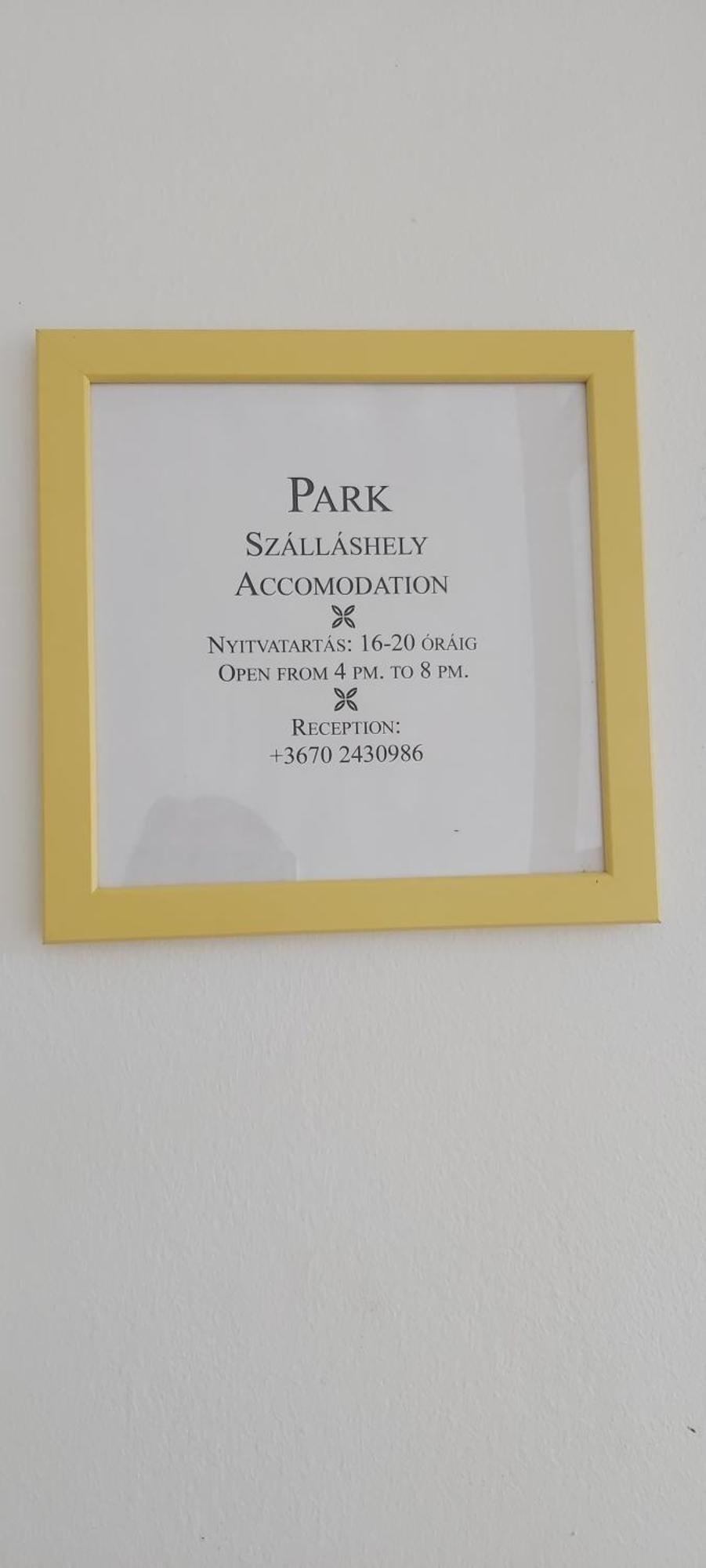 מלון קצ'קמט Park Vendeghaz מראה חיצוני תמונה